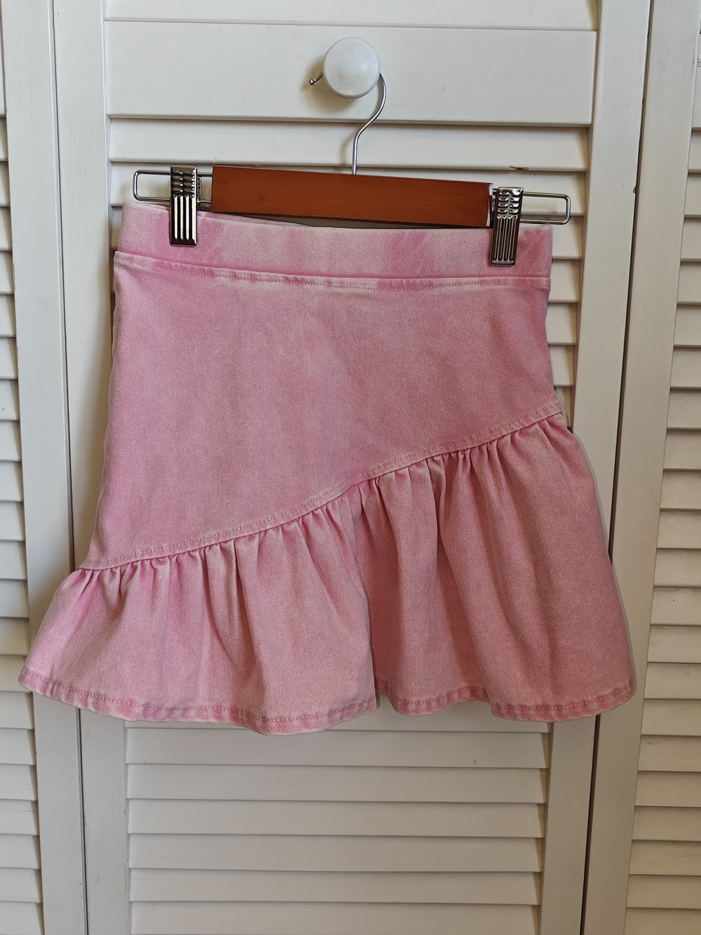 NWT H&M Flounced Skirt features a Washed Denim look Size 4-6Y